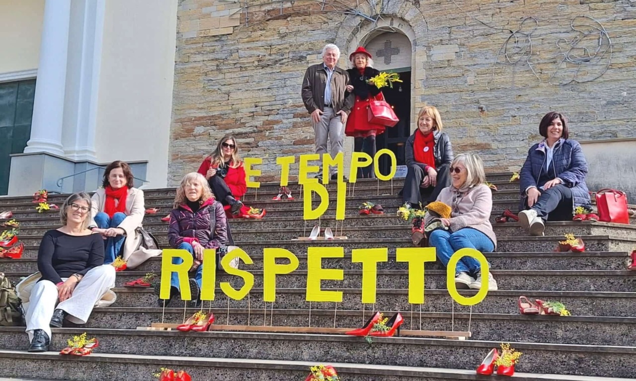 A Uscio quasi 230 scarpe rosse per la Giornata Internazionale della Donna