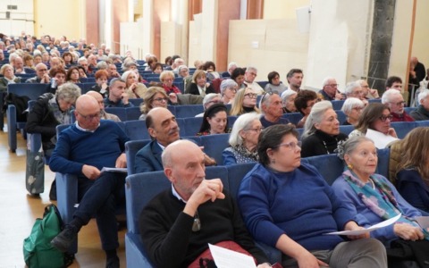 Chiavari, successo per la lettura pubblica della Costituzione