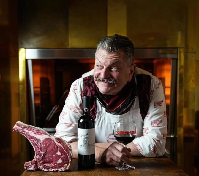 Dario Cecchini, il macellaio famoso, in visita a Sestri Levante il 24 marzo