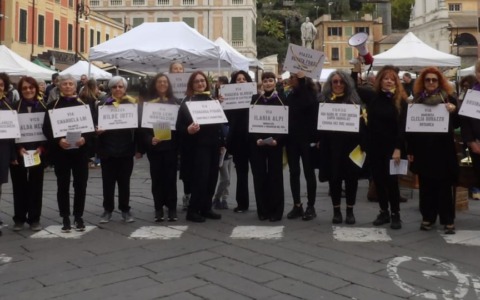 Forte partecipazione a Chiavari per l’evento artistico “Le Vie delle Donne”