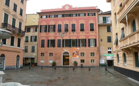 Il Comune di Sestri Levante stabilisce regole chiare per la monetizzazione degli spazi pubblici