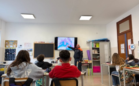 Incontro tra studenti e Guardia Costiera a Sestri Levante: educazione al mare
