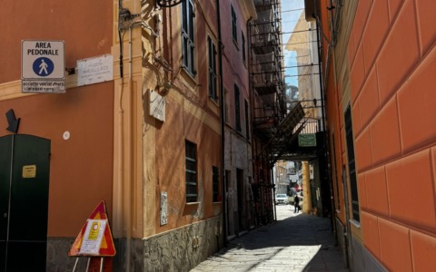 Interventi in via Cappuccini a Sestri Levante, traffico bloccato