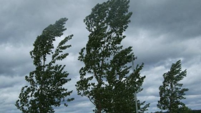 Liguria, giovedì caratterizzato da freddo e burrasca con raffiche fino a 100 km/h