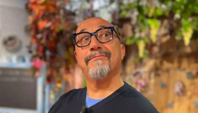 Peppe Quintale omaggia Pino Daniele al Teatro delle Clarisse