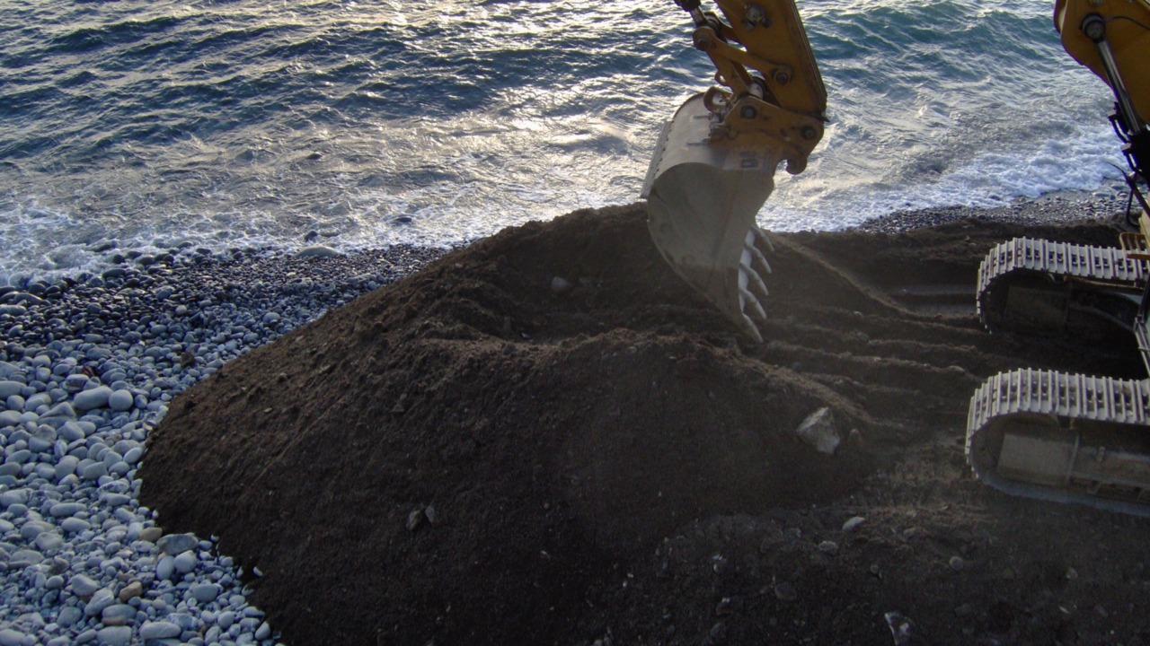 Regione Liguria stanzia 3 milioni per le spiagge: un aumento significativo per i Comuni costieri