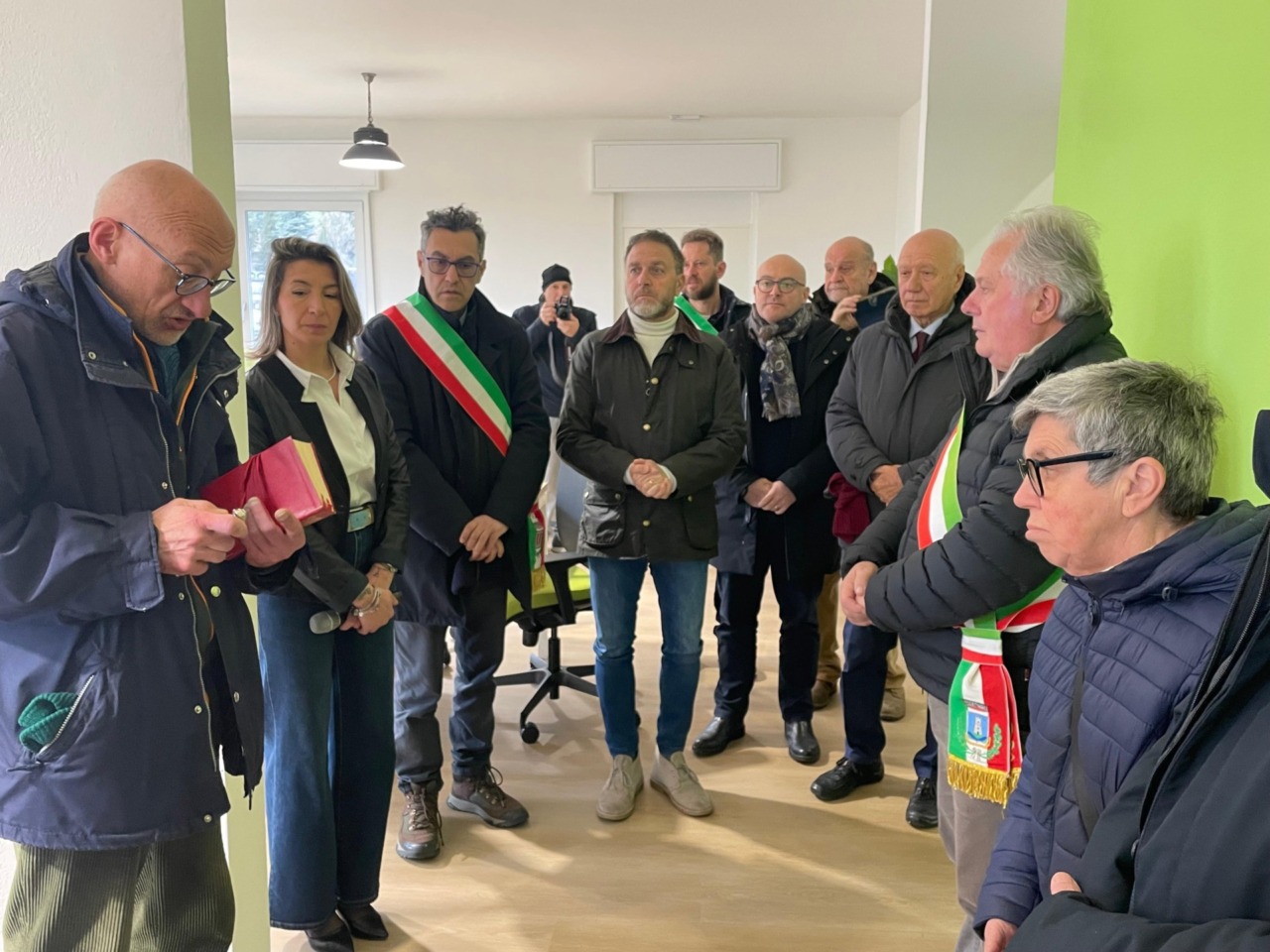 Santo Stefano d’Aveto presenta la nuova sala multimediale a Roberto Pareti