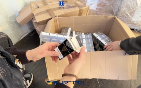 Scoperta rete di contrabbando di tabacco tra Italia, Polonia e Regno Unito