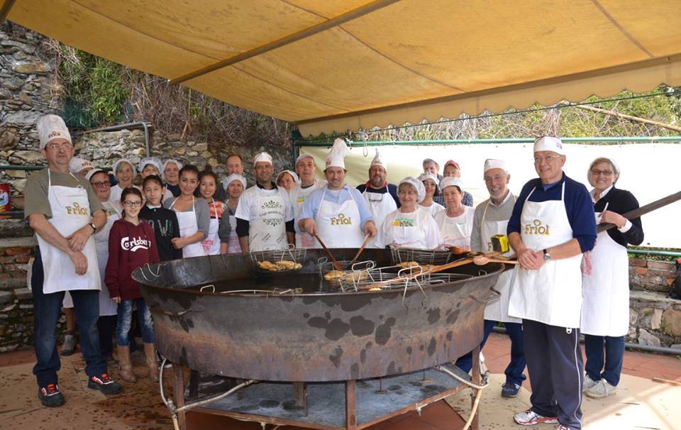 Continua la sagra delle focaccette di Megli a Recco