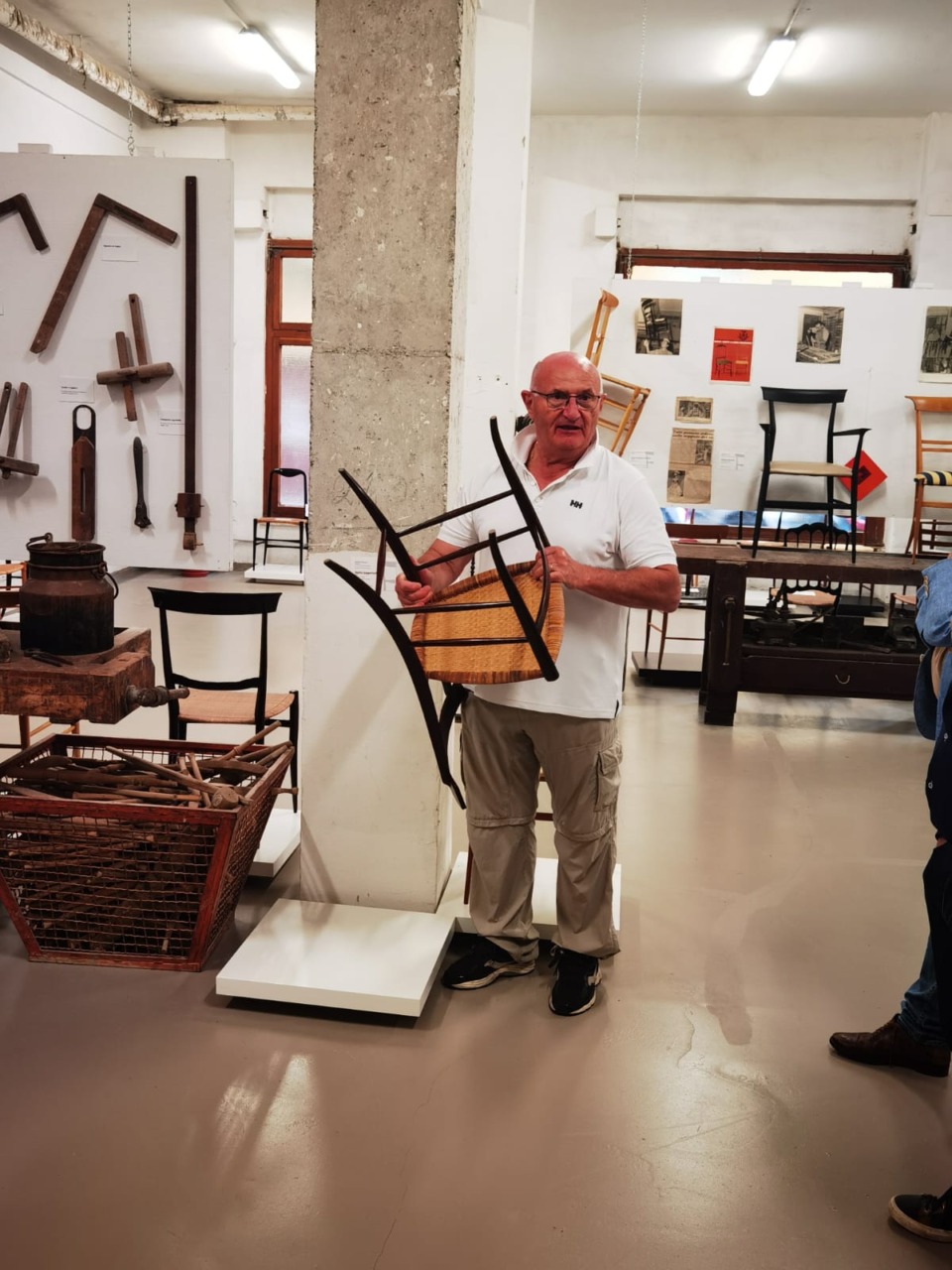 La storia di Valentino Negrello e la sedia leggera di Chiavari