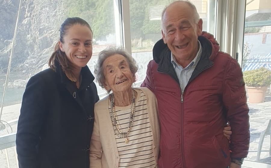 Luisa Daneri festeggia il suo centesimo compleanno in Liguria