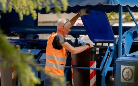 Servizi di raccolta di Aprica per le festività pasquali
