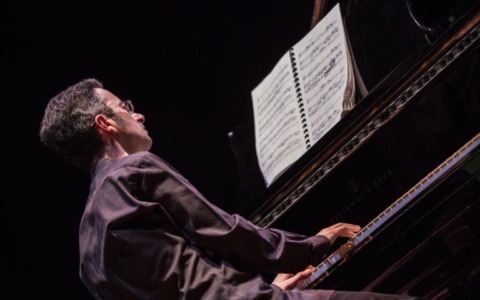Andrea Bacchetti in concerto alle Clarisse di Rapallo: un viaggio musicale da Bach al Novecento