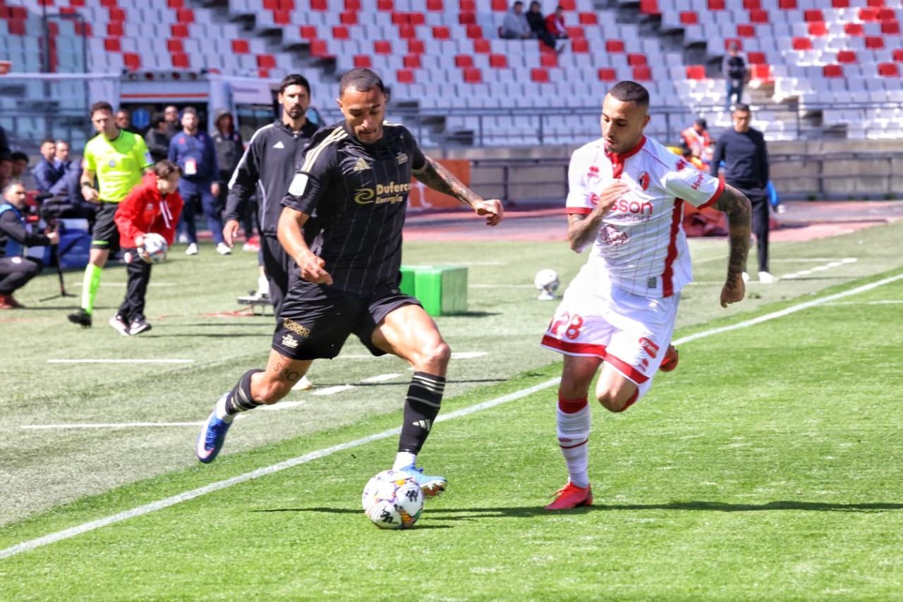 Bari-Virtus Entella 2-0, la salvezza si gioca con la Carrarese nell’ultima giornata