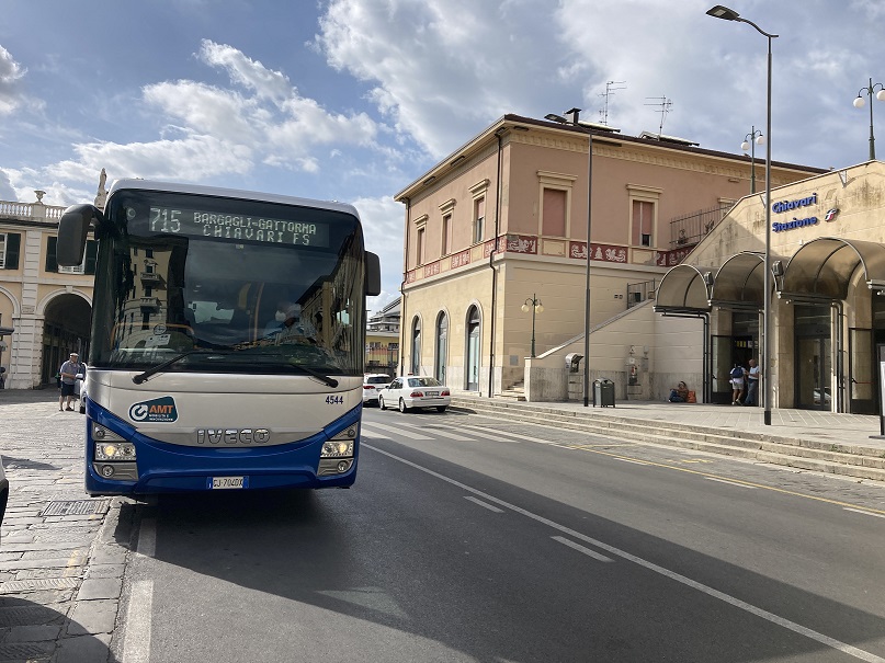 Cambiamenti nei percorsi dei bus extraurbani a Chiavari per il Giro d’Italia 2026