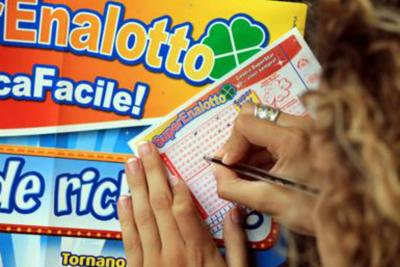 Chiavari celebra una vincita al Lotto di oltre 27mila euro