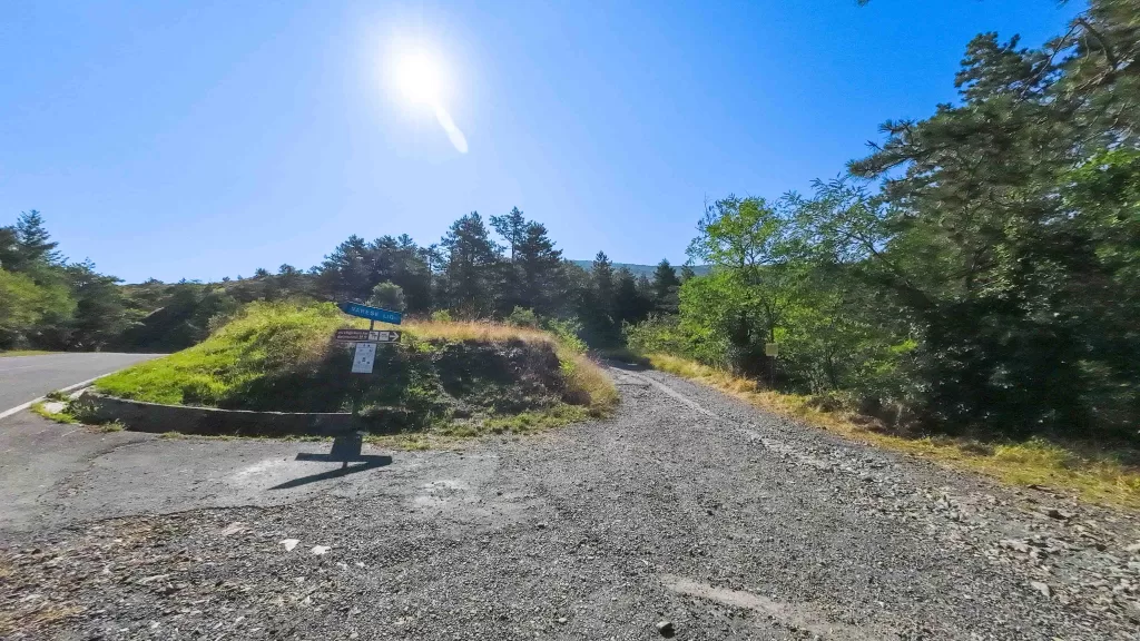 Divieto di motocross e camper sulla strada del Monte Zatta