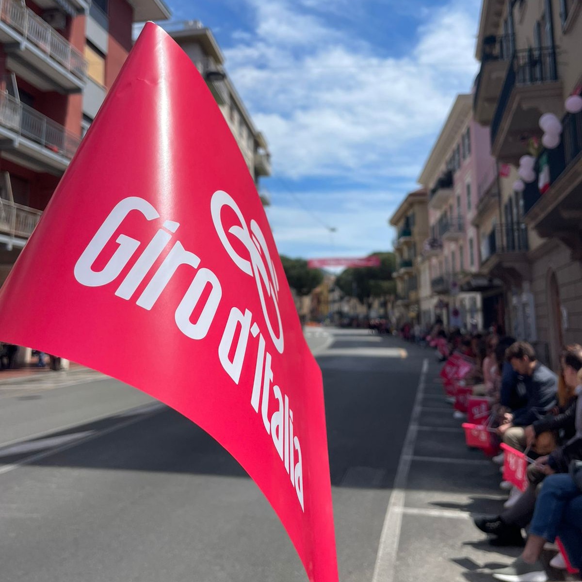 Giro d’Italia a Sestri: provvedimenti viabilità e Carovana Rosa