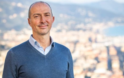 Il sindaco Messuti difende i servizi balneari accessibili