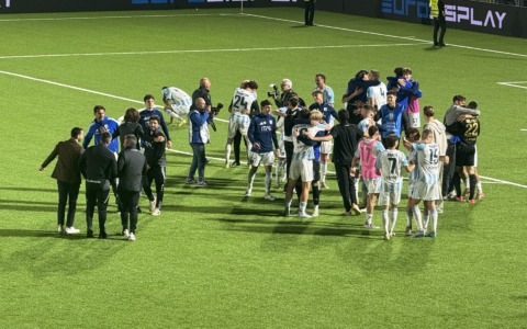 La Virtus Entella trionfa 2 a 1: festa salvezza al Sannazzari