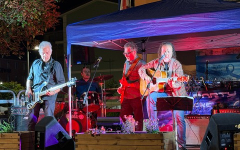 Notte Bianca a San Salvatore: un successo tra musica e motori