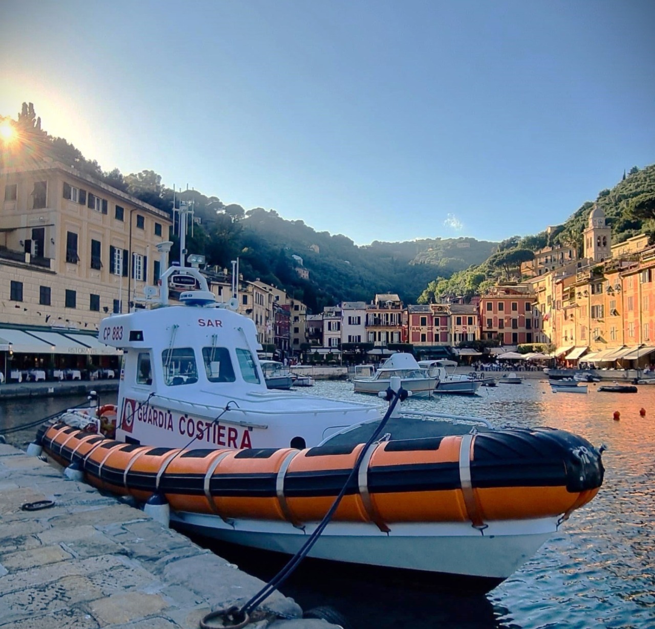 Portofino aggiorna le regole del porto: yacht fino a 65 metri in sicurezza