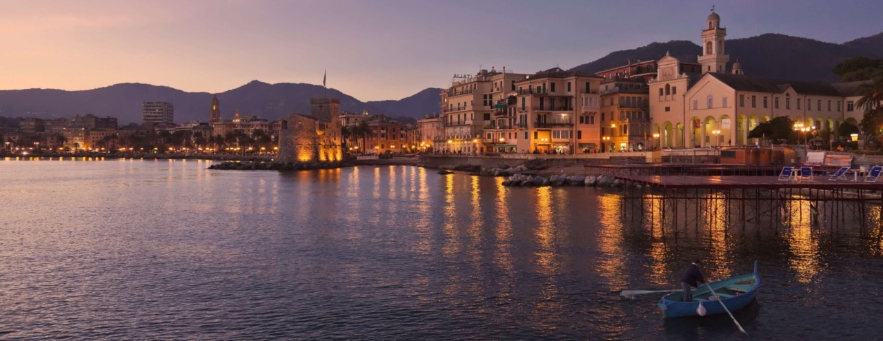 Rapallo: divieto di balneazione per rottura della condotta fognaria