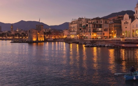 Rapallo: divieto di balneazione per rottura della condotta fognaria