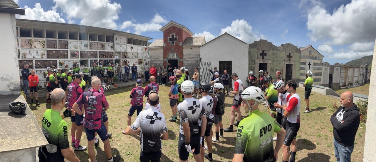 Rapallo: Geo Davidson partecipa alla 4ª Pedalata per Christian in memoria del ciclista