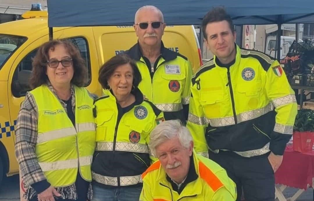 Sabato 16 maggio a Lavagna: piantine in piazza Veneto per l’Associazione Volontari Protezione Civile Liguria ODV