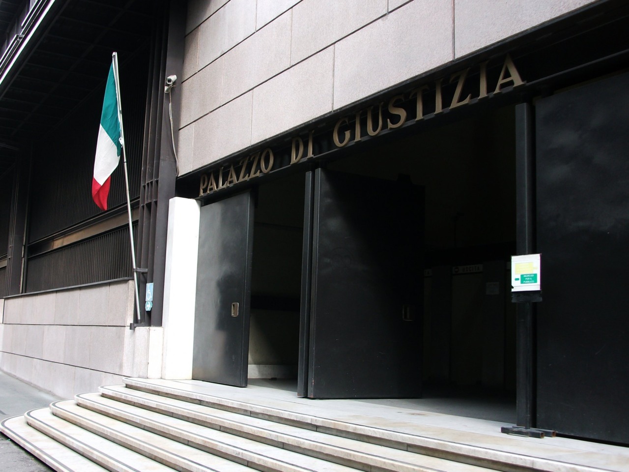 Settantenne di Tribogna accusato di aggressione e stalking nei confronti del vicino