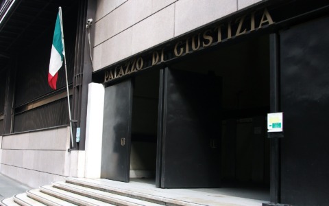 Settantenne di Tribogna accusato di aggressione e stalking nei confronti del vicino