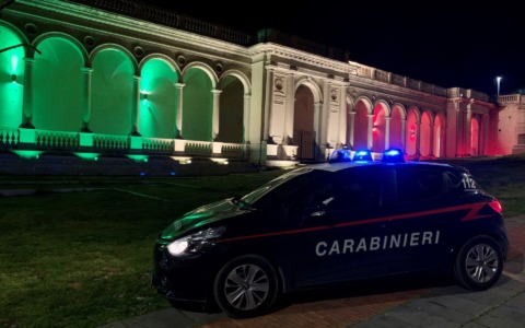 Sfruttamento della prostituzione e circonvenzione di incapace: 73enne in manette