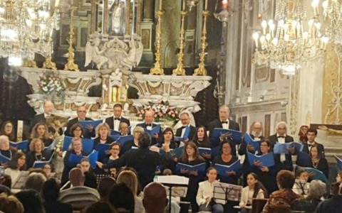 Successo per il concerto del Coro Segesta e dell’orchestra di flauti dell’I.C. Santa Margherita