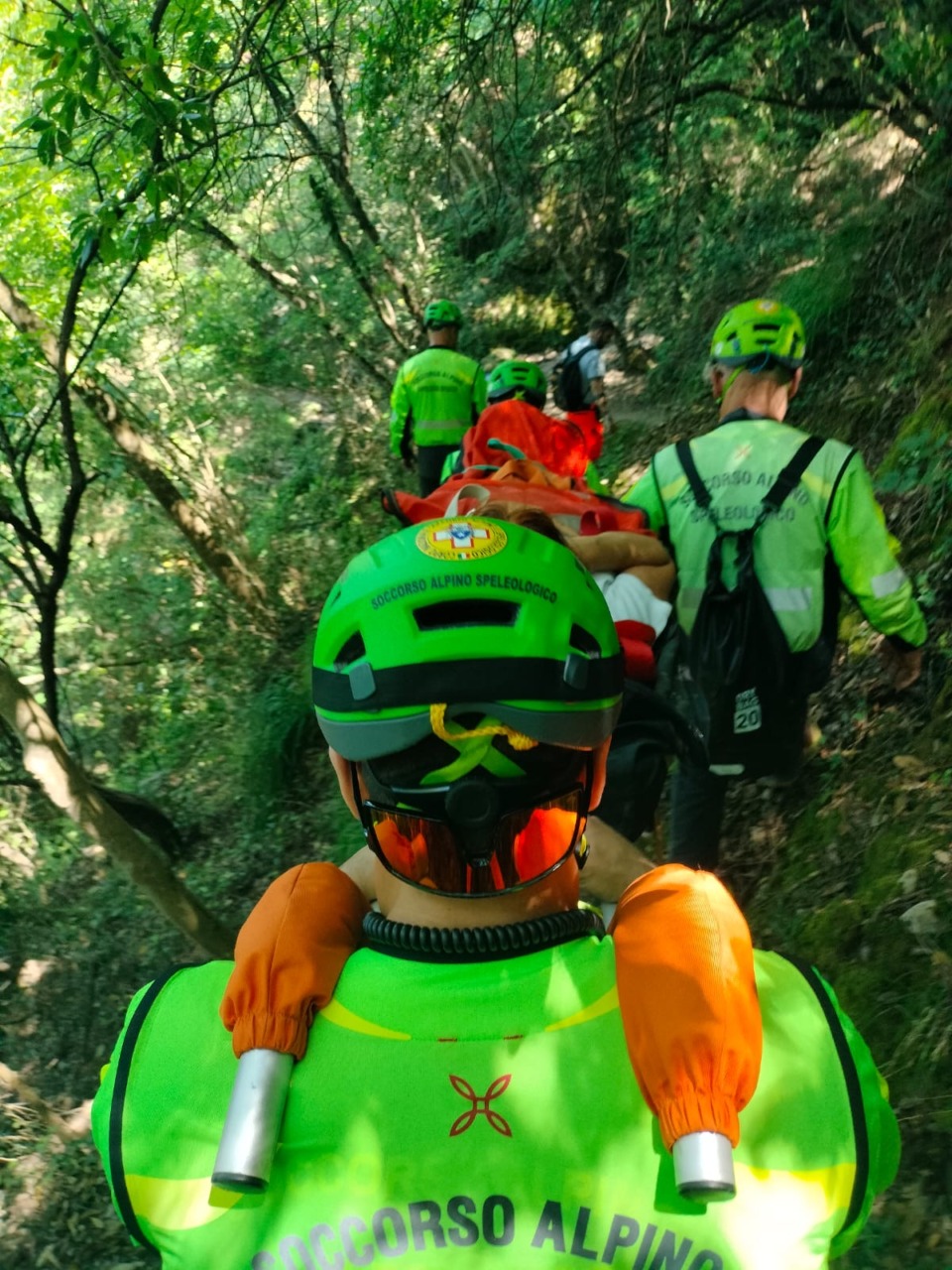 Un’escursionista ferita alla caviglia sul sentiero dei Fornelli nel Parco di Portofino