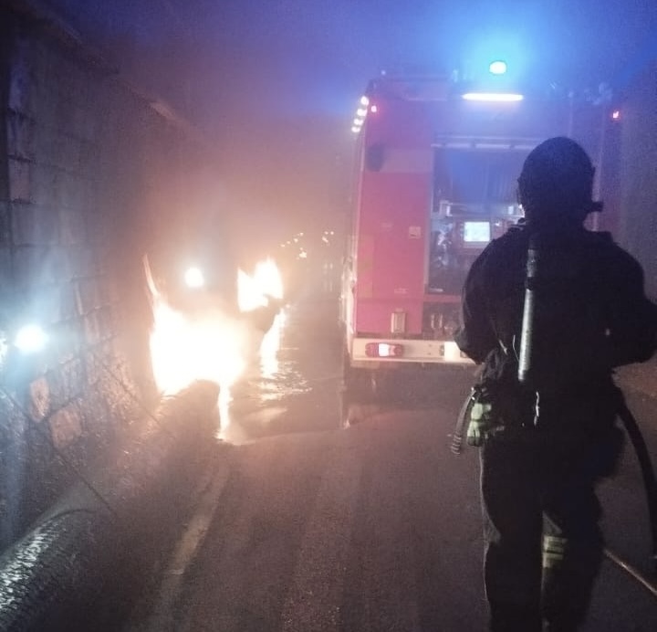 Fiamme nelle gallerie tra Moneglia e Deiva Marina