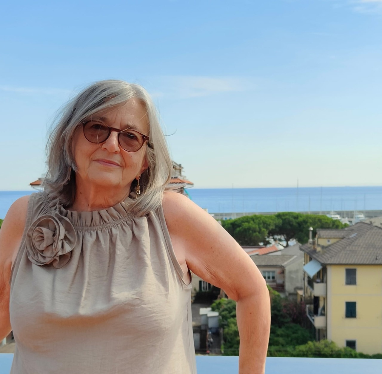 Patrizia Di Forte di Chiavari trionfa al Premio Racconti nella Rete 2026 con “Pomodori verdi”