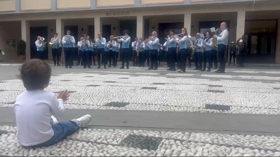 Recco festeggia la Festa della Musica con la parata della filarmonica Rossini