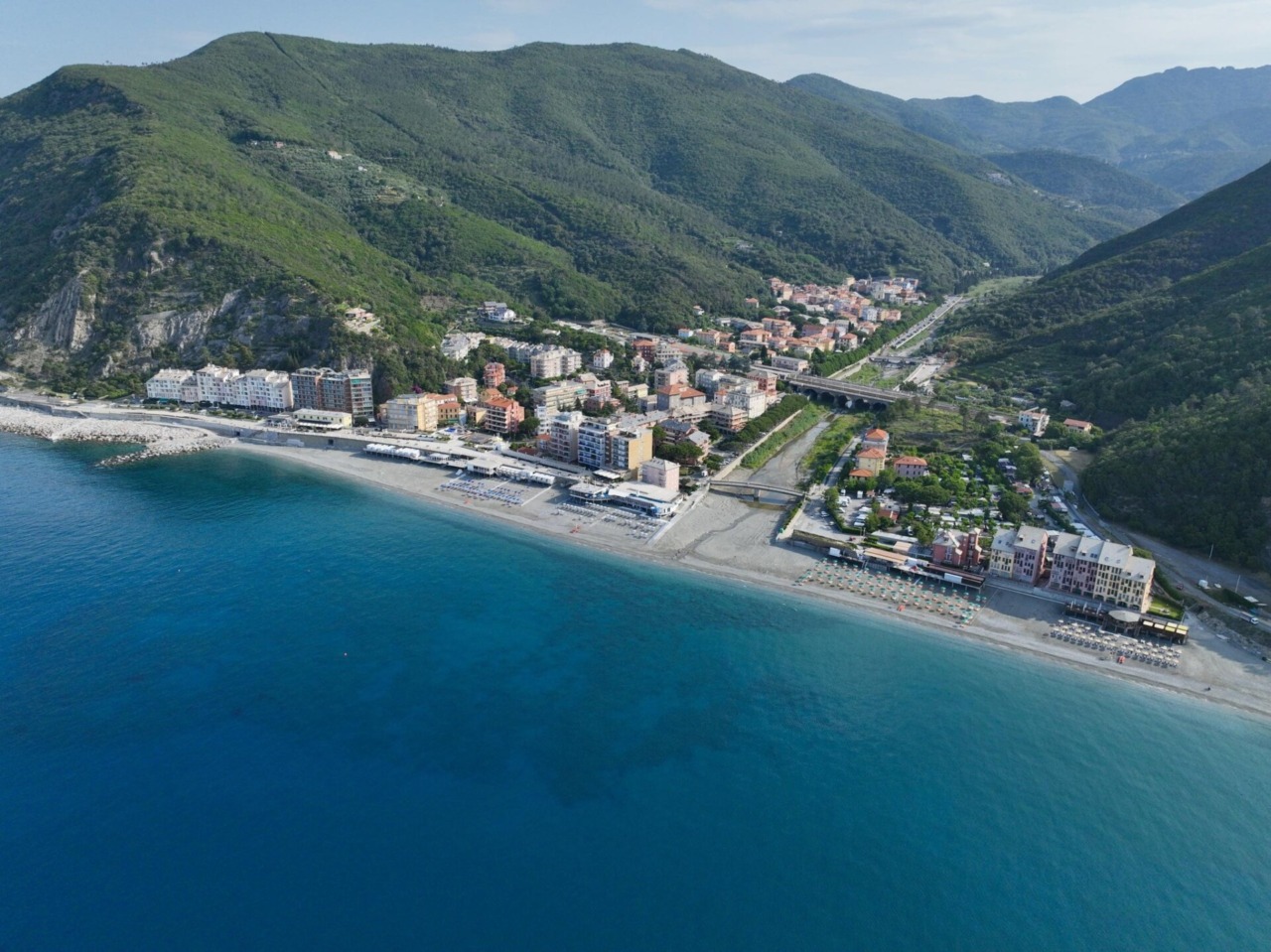 Riparte il servizio navetta per le spiagge a Deiva Marina