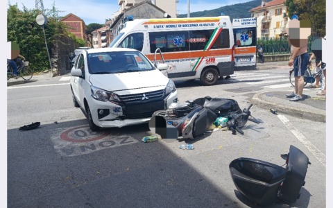 Scontro tra scooter e auto a Sestri Levante