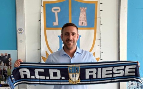 Simone Savona, centrocampista, assume la presidenza della Riese