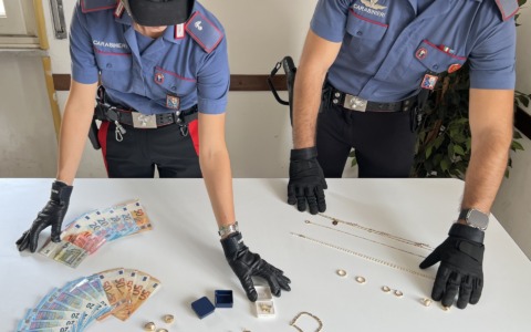 Arrestati due uomini per truffa ai danni di un 71enne a Rapallo