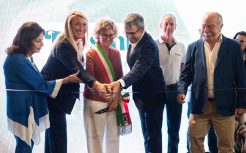 Inaugurazione del nuovo stabilimento di Tossini in Piemonte