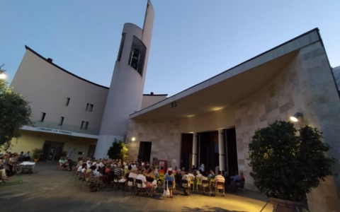 La parrocchia di Sant’Anna offre messe unplugged per l’estate