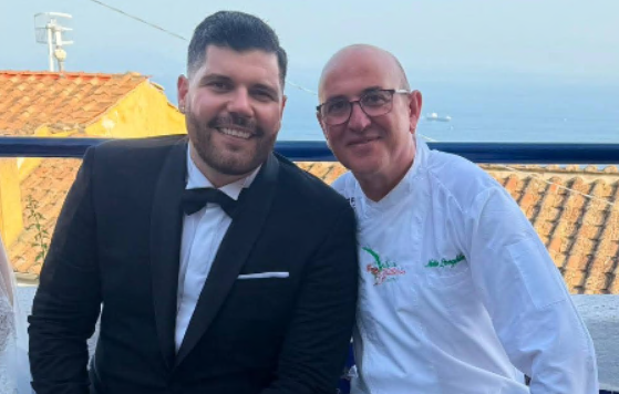 Mario Longhitano, l’artigiano del Levante, incanta al matrimonio di Salvatore Esposito