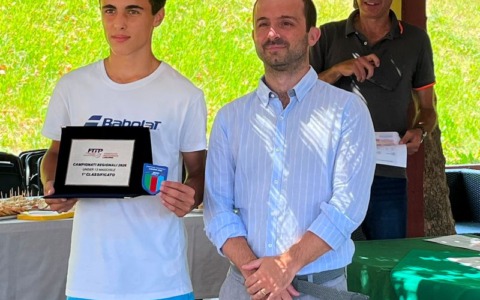Pietro Ruscica, campione regionale Under 13 di tennis a Recco