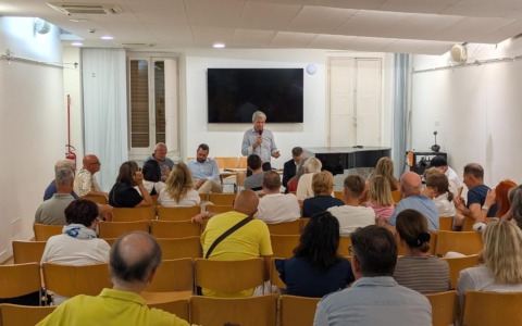 Sestri Levante: sicurezza notturna e mercato cittadino, il Comune ascolta i cittadini