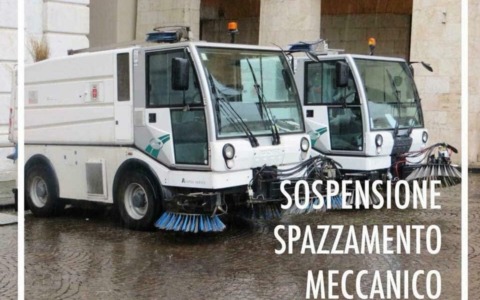 Sospensione del divieto di sosta sul lungomare di Chiavari per spazzamento meccanizzato