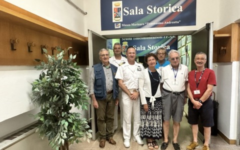 Spie, radio e racconti di mare: la Caserma di Chiavari rivive il passato