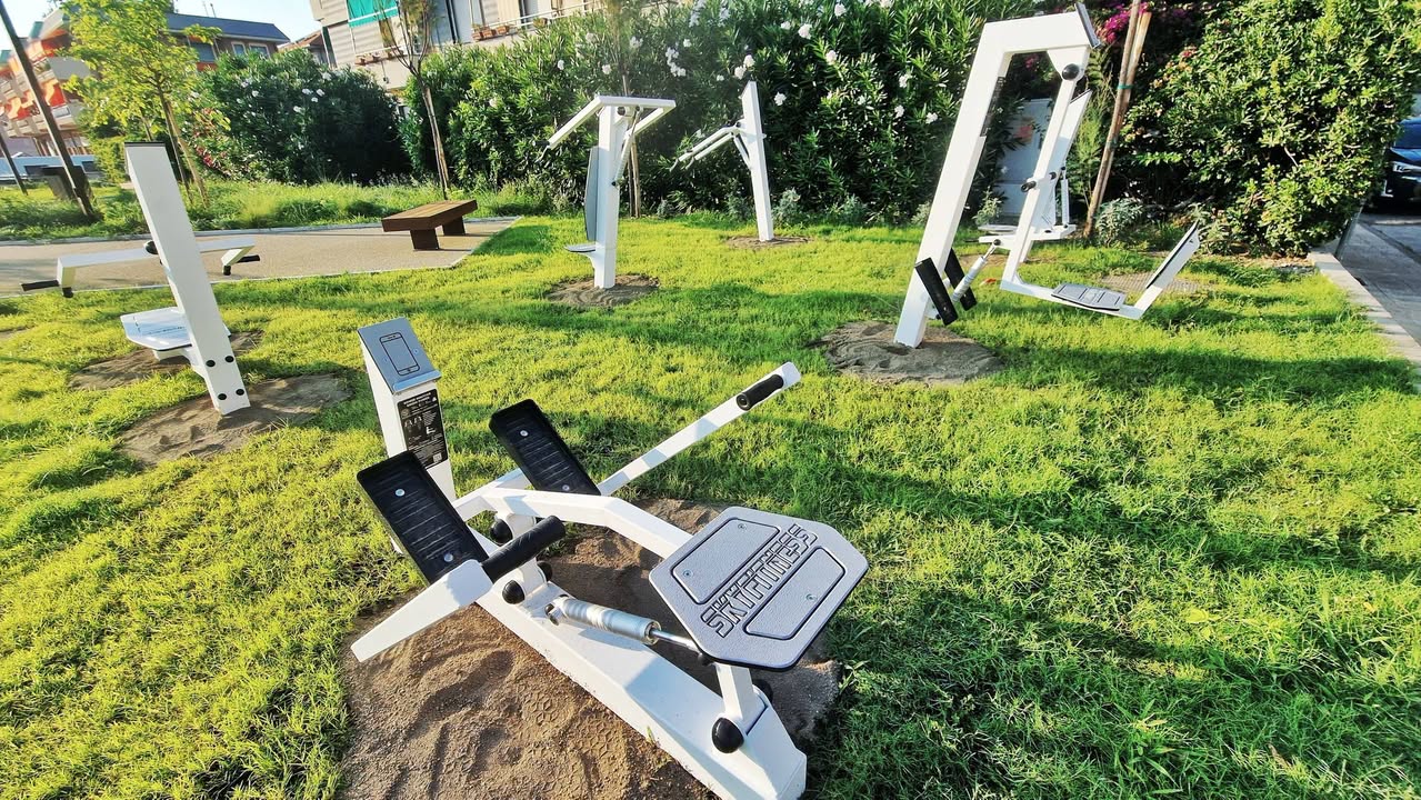 Giardini di Arenelle: nuove attrezzature ginniche all’aperto per la comunità